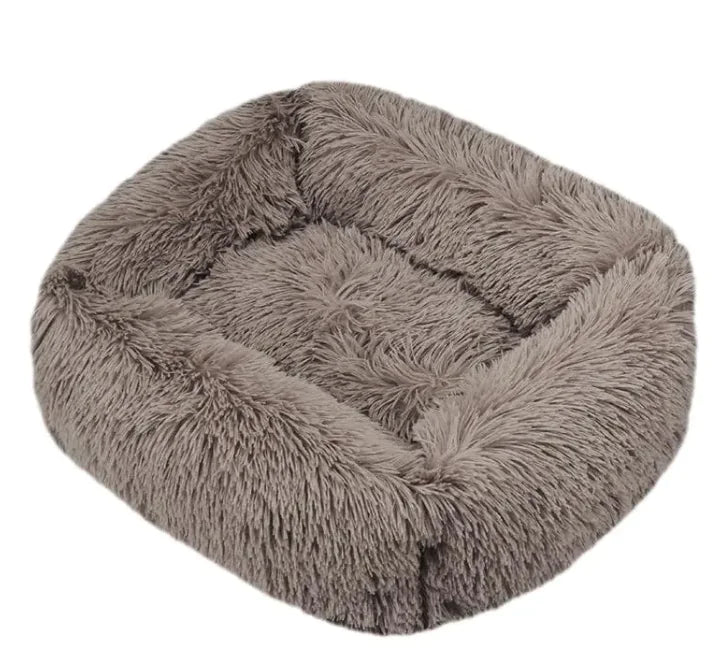 Cozy Plush Pet Bed - Machine Washable for Dogs & Cats