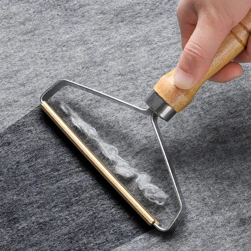 Pet Hair Remover & Lint Brush - Multi-Surface Carpet & Furniture Cleaner