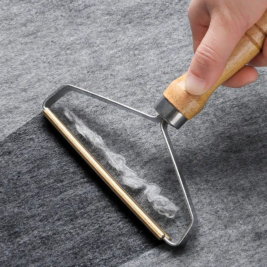 Pet Hair Remover & Lint Brush - Multi-Surface Carpet & Furniture Cleaner