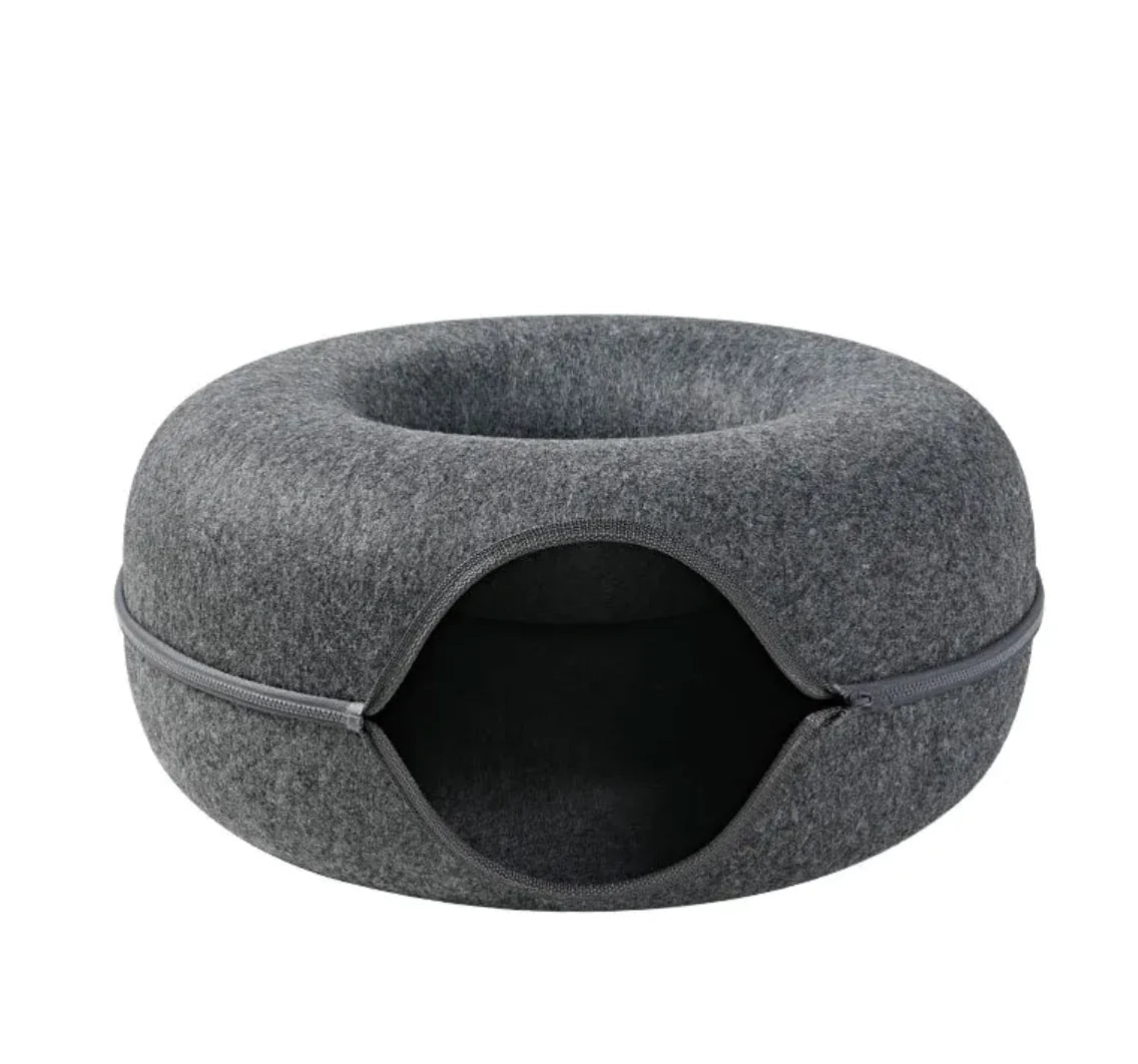 Felt Cat Tunnel & Cave Bed - Scratch-Resistant & Washable Donut Design