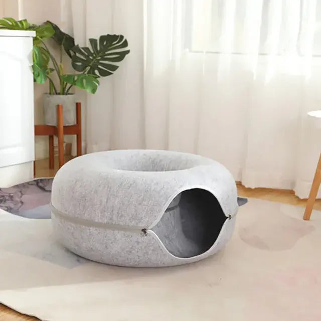 Felt Cat Tunnel & Cave Bed - Scratch-Resistant & Washable Donut Design