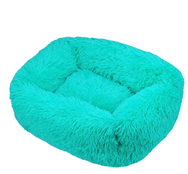 Cozy Plush Pet Bed - Machine Washable for Dogs & Cats