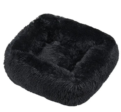 Cozy Plush Pet Bed - Machine Washable for Dogs & Cats