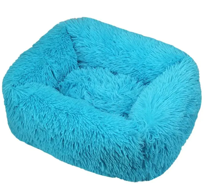 Cozy Plush Pet Bed - Machine Washable for Dogs & Cats